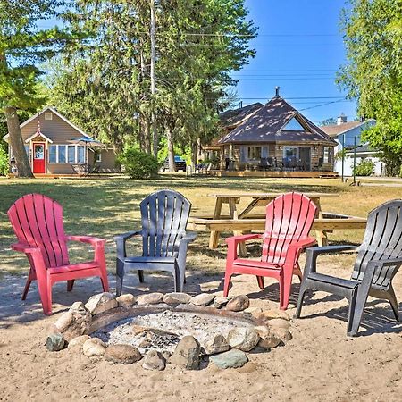 Quaint Studio With Shared Beach Walk To Suttons Bay Zewnętrze zdjęcie
