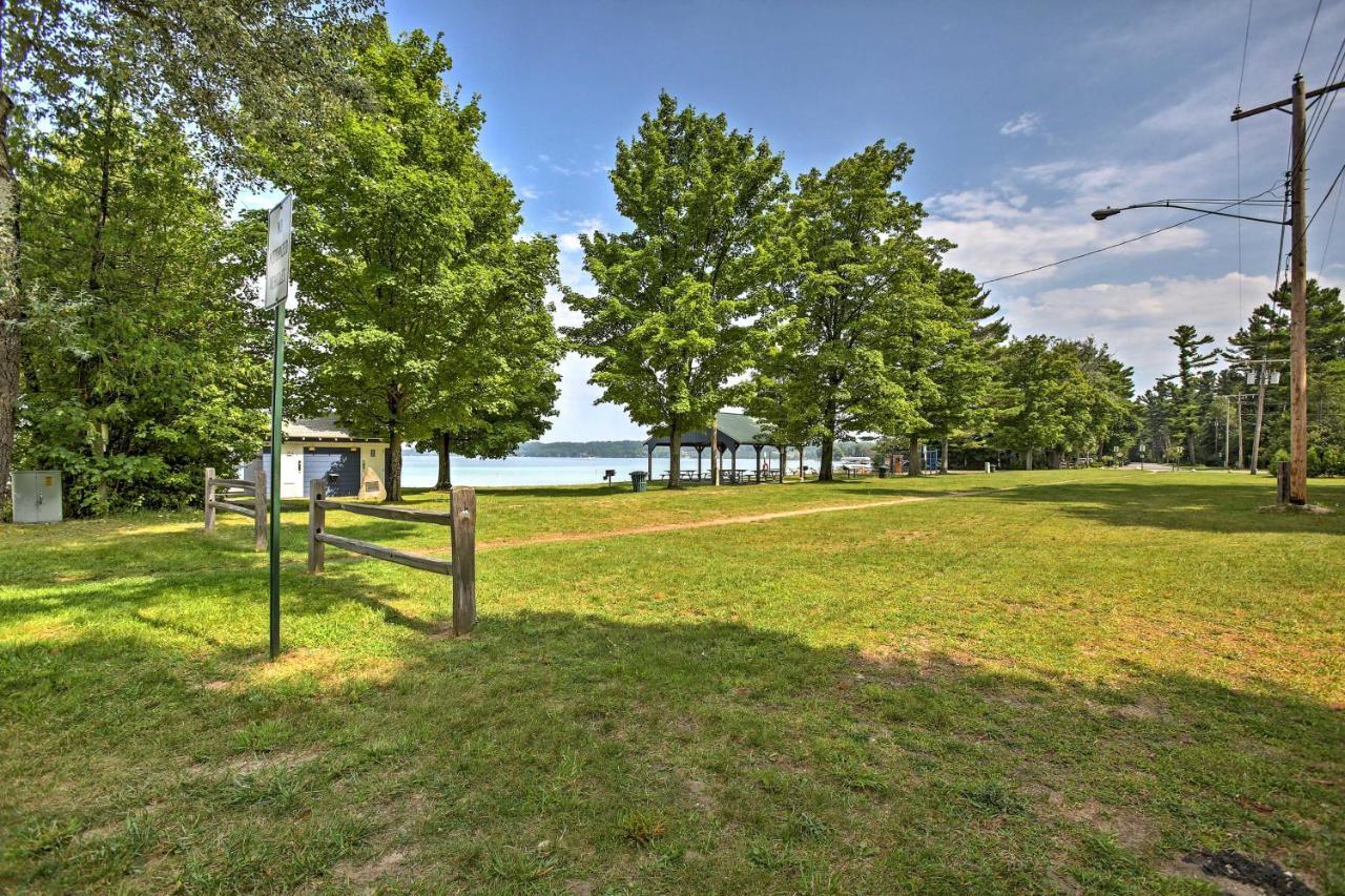 Quaint Studio With Shared Beach Walk To Suttons Bay Zewnętrze zdjęcie